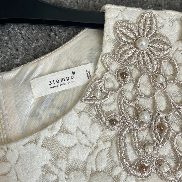 Women blouse - Picture 3 of 4